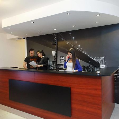 Downtown Apart Hotel Bane Belgrád Kültér fotó