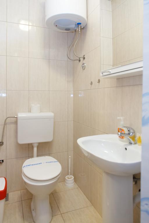 Downtown Apart Hotel Bane Belgrád Szoba fotó